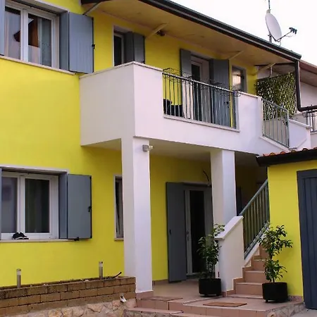 Apartman Maks Oppeano
